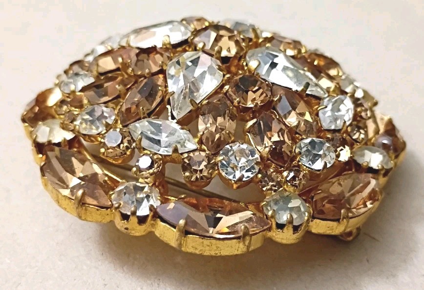 Large Vintage Austria Topaz Clear Crystal Round Circle Domed Brooch Pin (nice)
