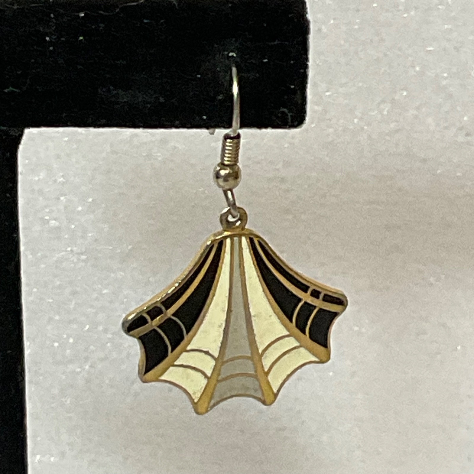 Vintage Web Gold Tone Cloisonné Earrings Black White Enamel Fan Shape Dangle