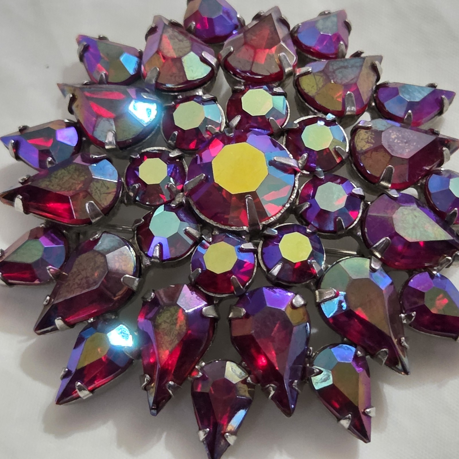 Vintage Juliana D&E Large Red Iridescent AB Rhinestones Brooch Pin 3″