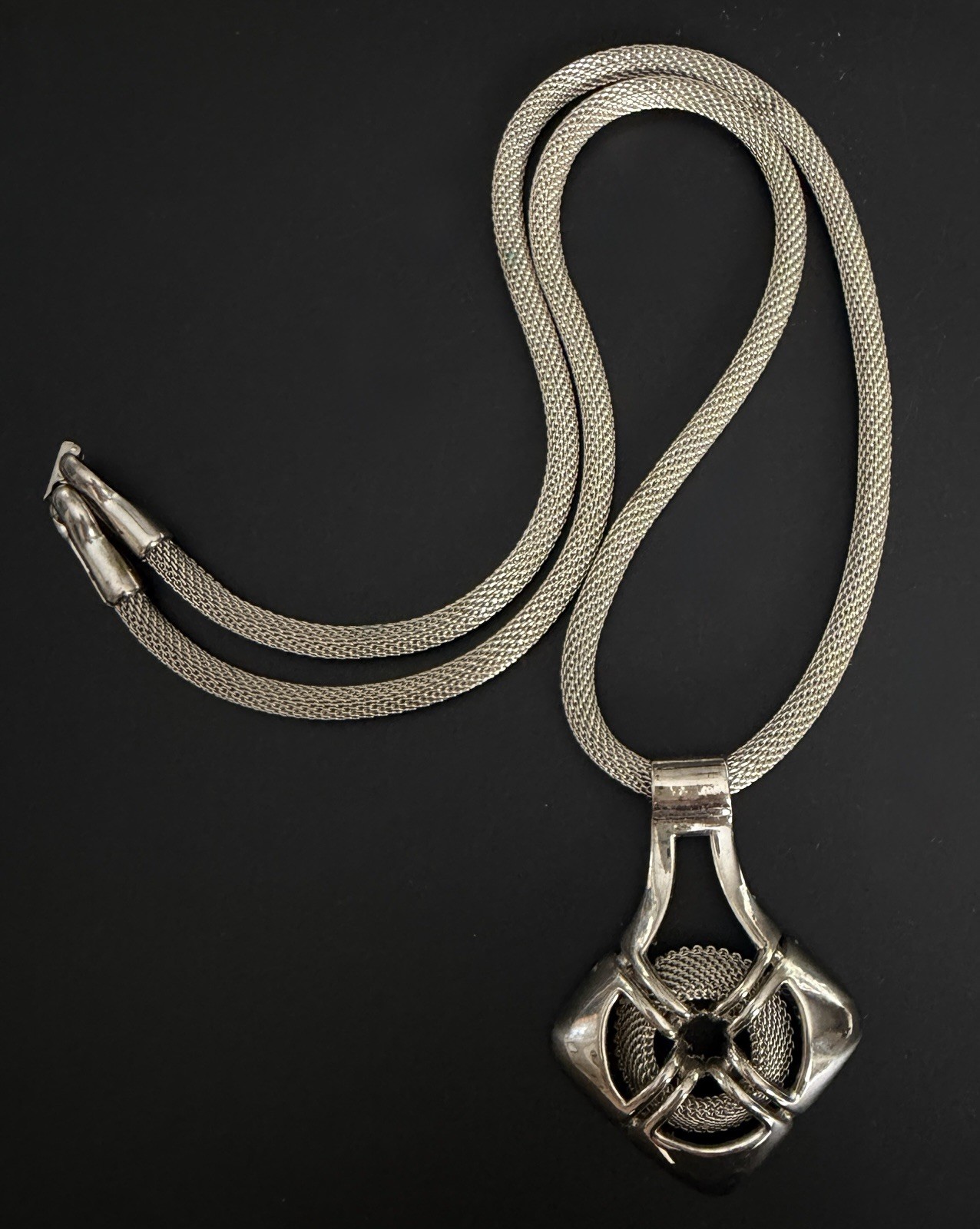 Vtg 1970s Lawrence Vrba for Castlecliff Brutalist Diamond Mesh Pendant Necklace