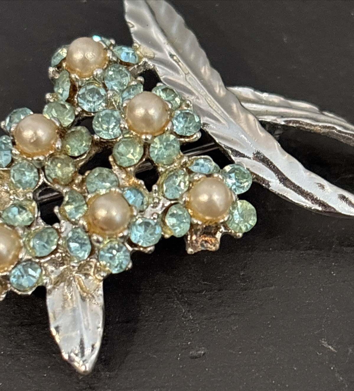Lot 12 Fashion Jewelry Pins Vintage Now Faux Pearls Shell Leaf Leaves Flowers