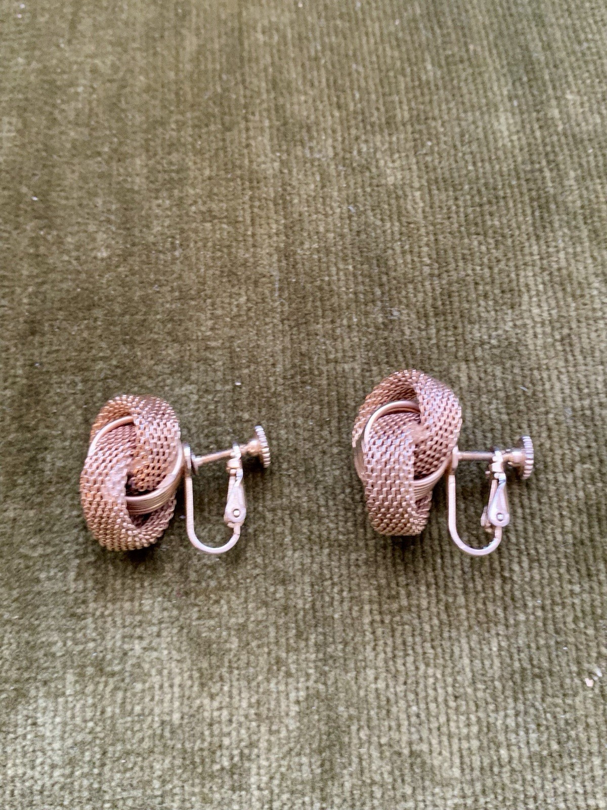 Vintage Gold-Tone Mesh Love Knot Screw Back Clip On Earrings