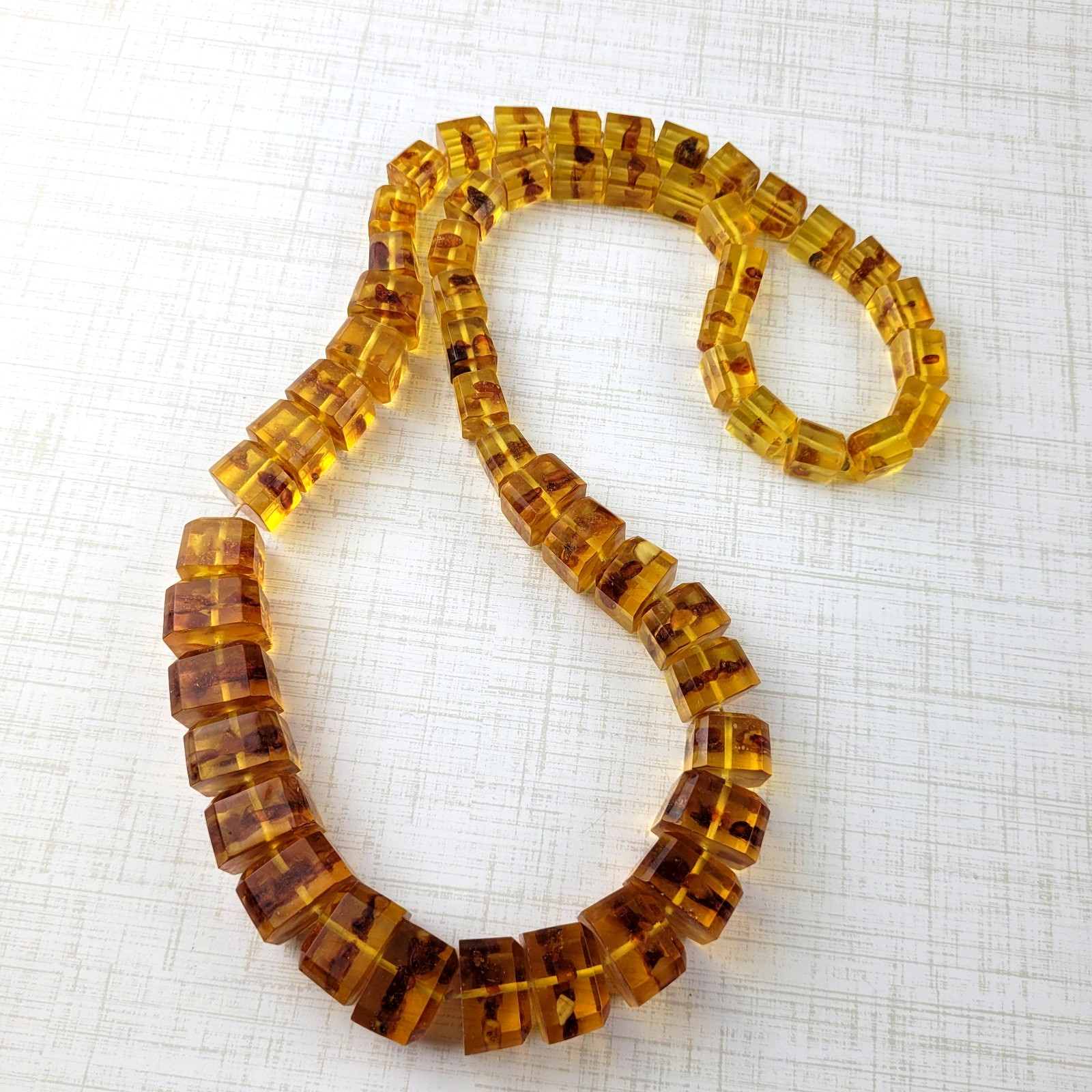 Vintage Faux Amber Golden Honey Chunky Cube Graduated Bead Necklace 28″ READ