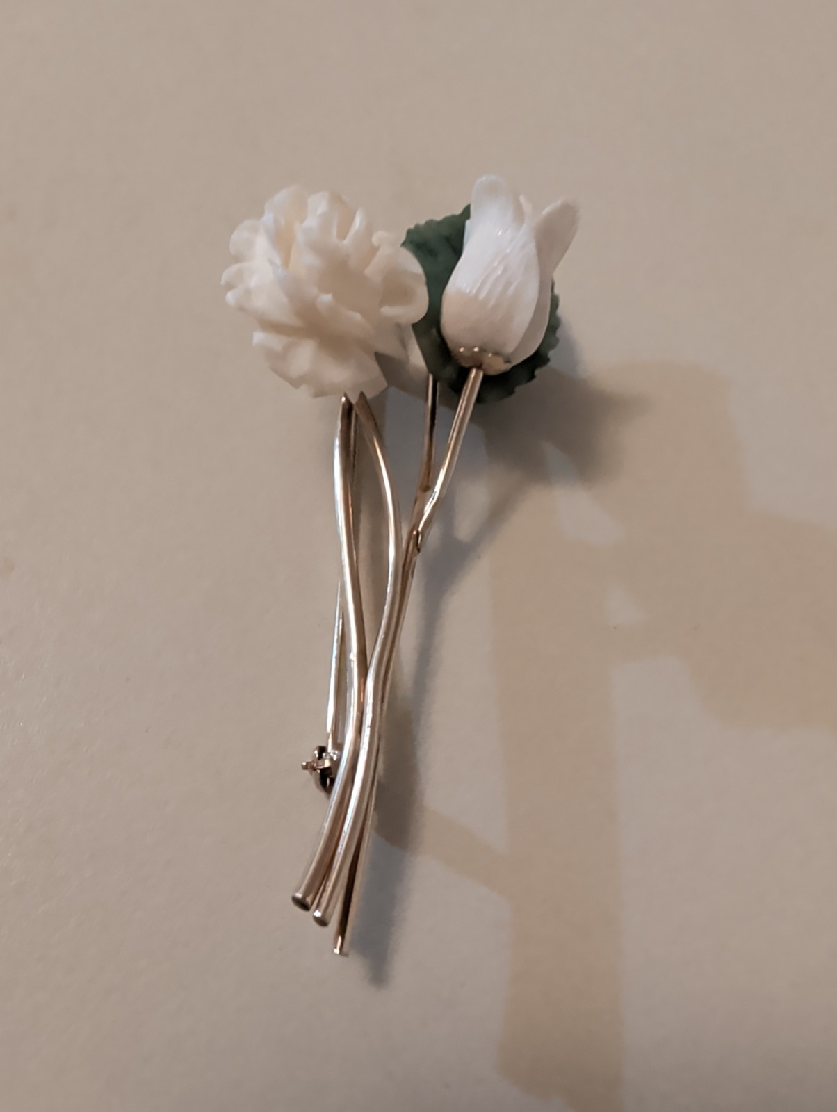 Vintage Winard 12K Gold Filled Flower Brooch Pin Cream Flower