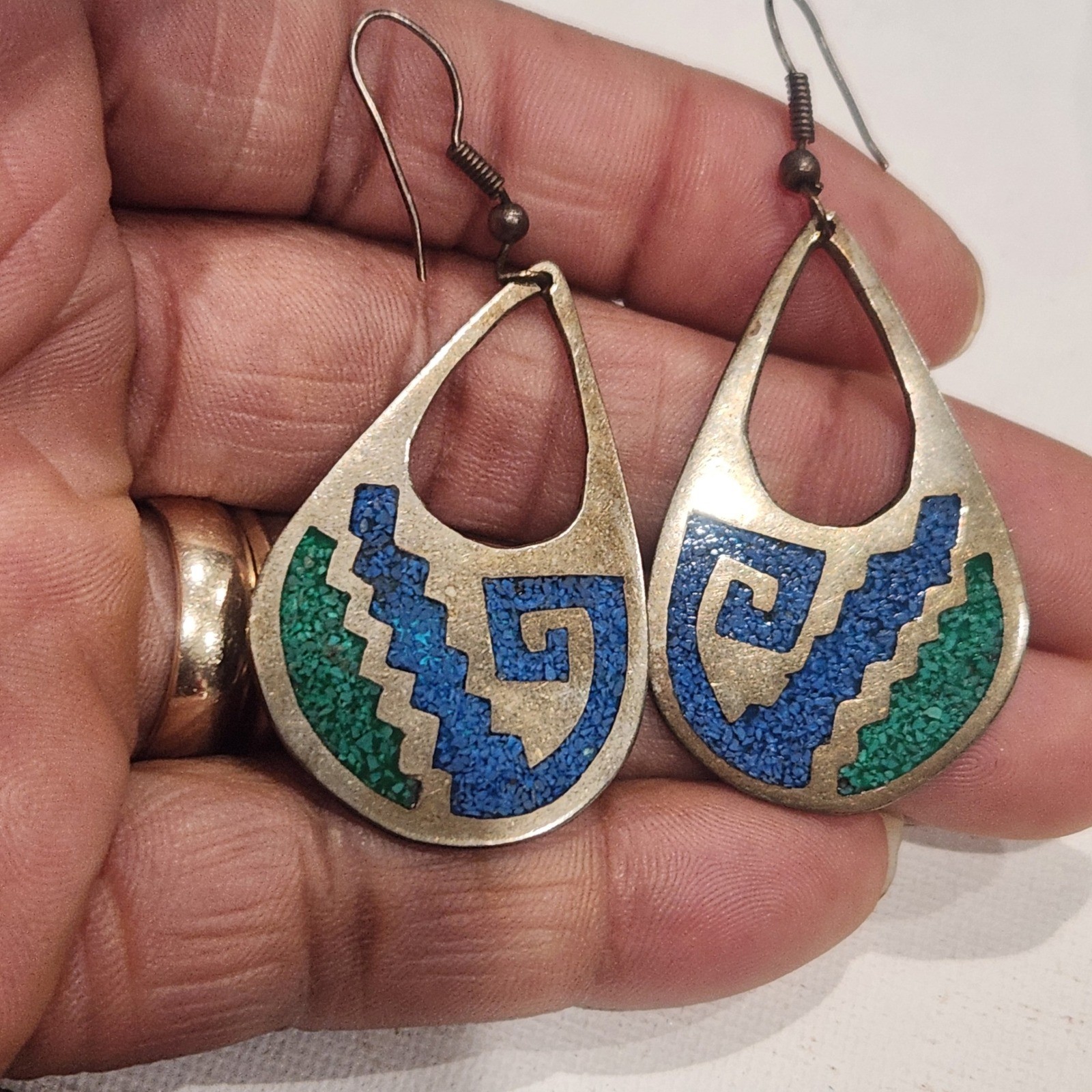 Vintage Alpaca Mexico Blue Green Crushed Stone Inlay Teardrop Earrings Geometric