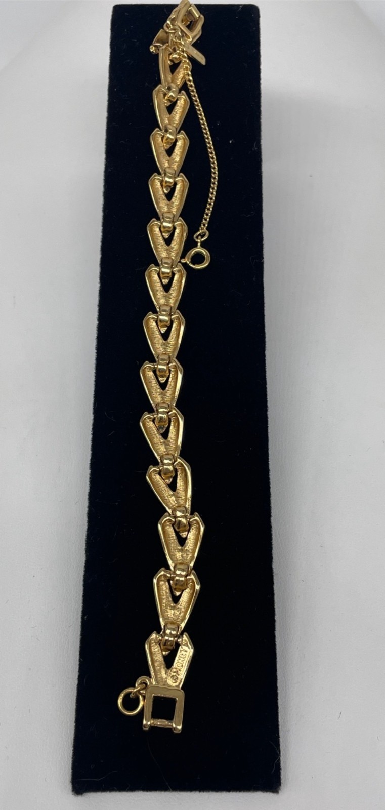 Vintage Monet Gold-Tone Chevron Link Bracelet Fold-Over Clasp Safety Chain EUC