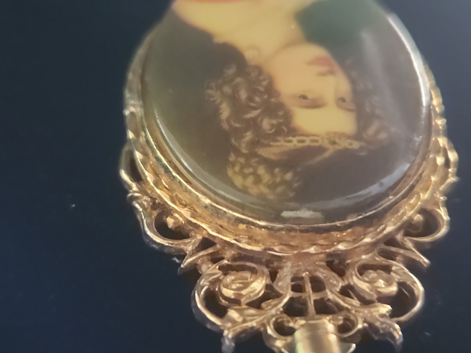 Victorian Revival Cameo Transfer Portrait Pendant Vintage ART Arthur Pepper
