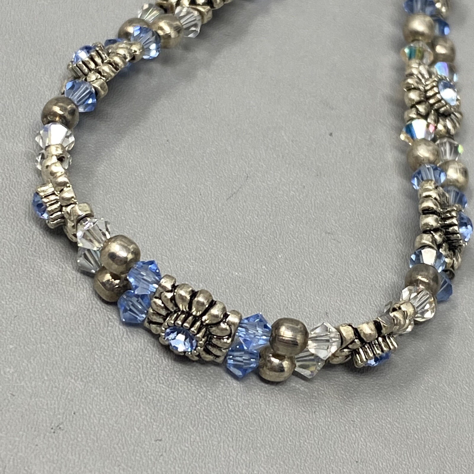 Flower Bracelet Silver Tone Metal Links Blue Glass Rhinestones Bicone Beads 7″