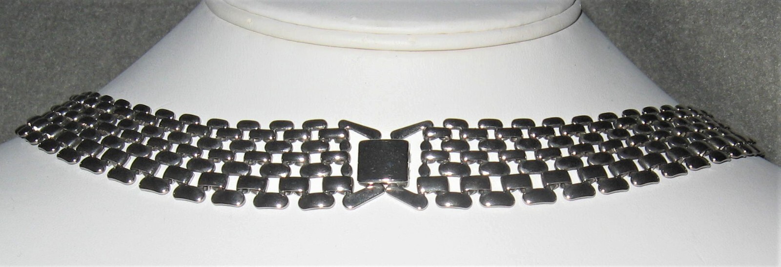 VINTAGE SILVER TONE METAL BEADED ROWS LINKED 18 INCH CHOKER NECKLACE