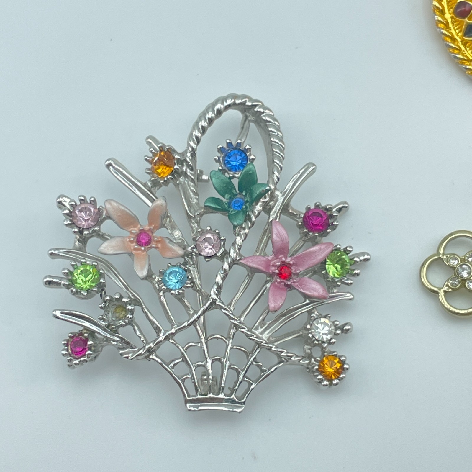 LIZ CLAIBORNE Brooch Pin Lot Rhinestone Cross Flower Gold Silver 1.5x2in