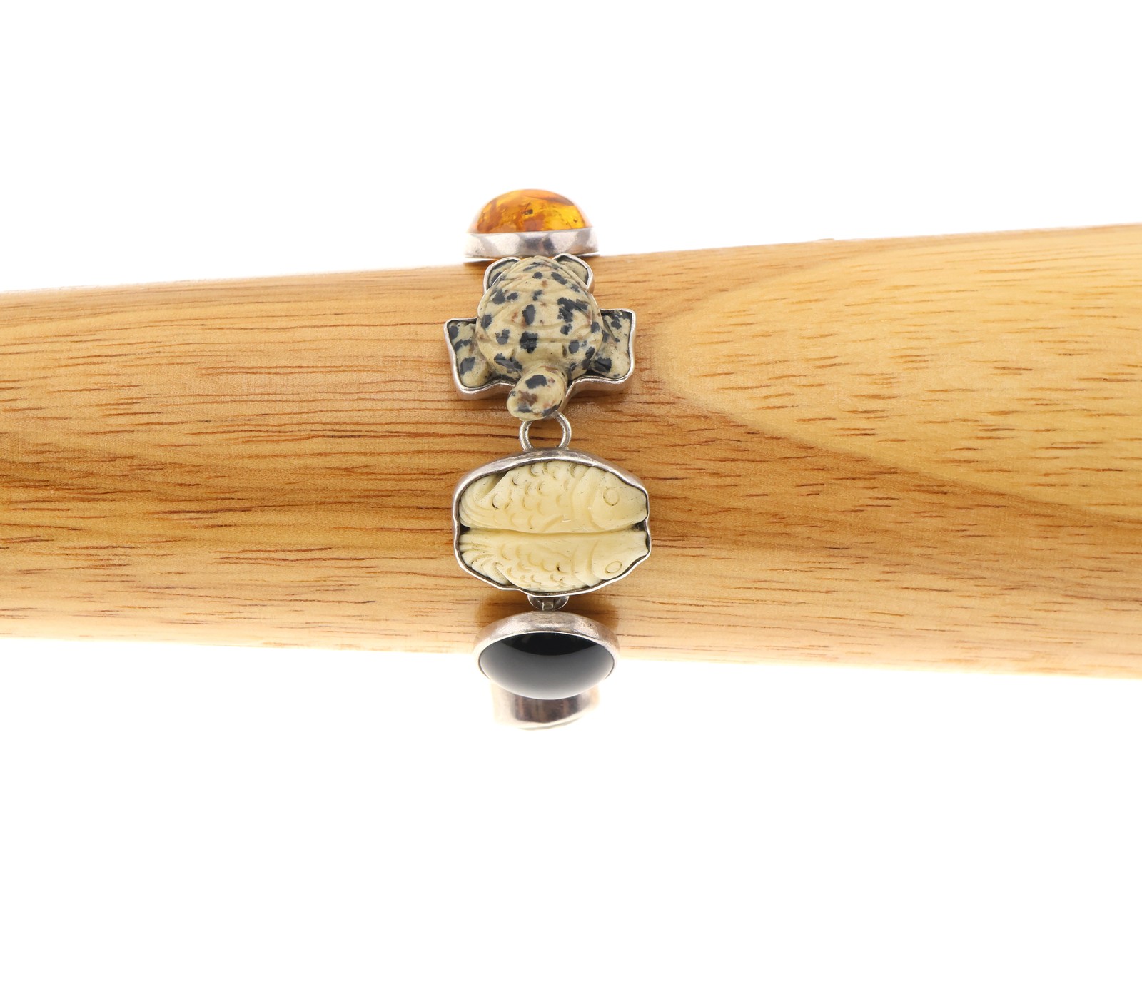 Amy Kahn Russell Sterling Silver Carved Stone 7.5 Inch Link Bracelet