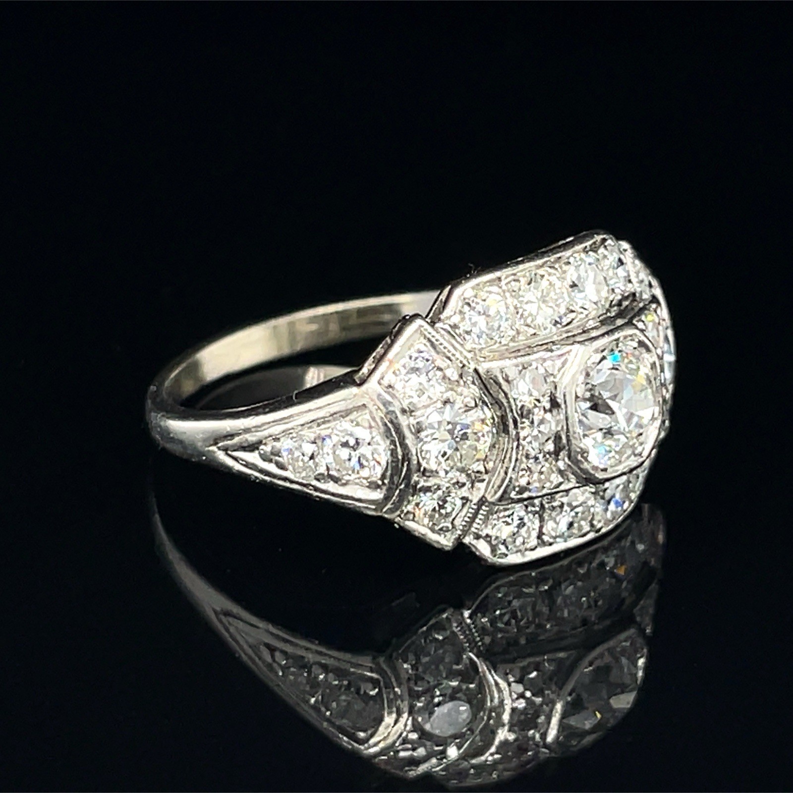 Art Deco Old European Cut Diamond Ring Set In Platinum