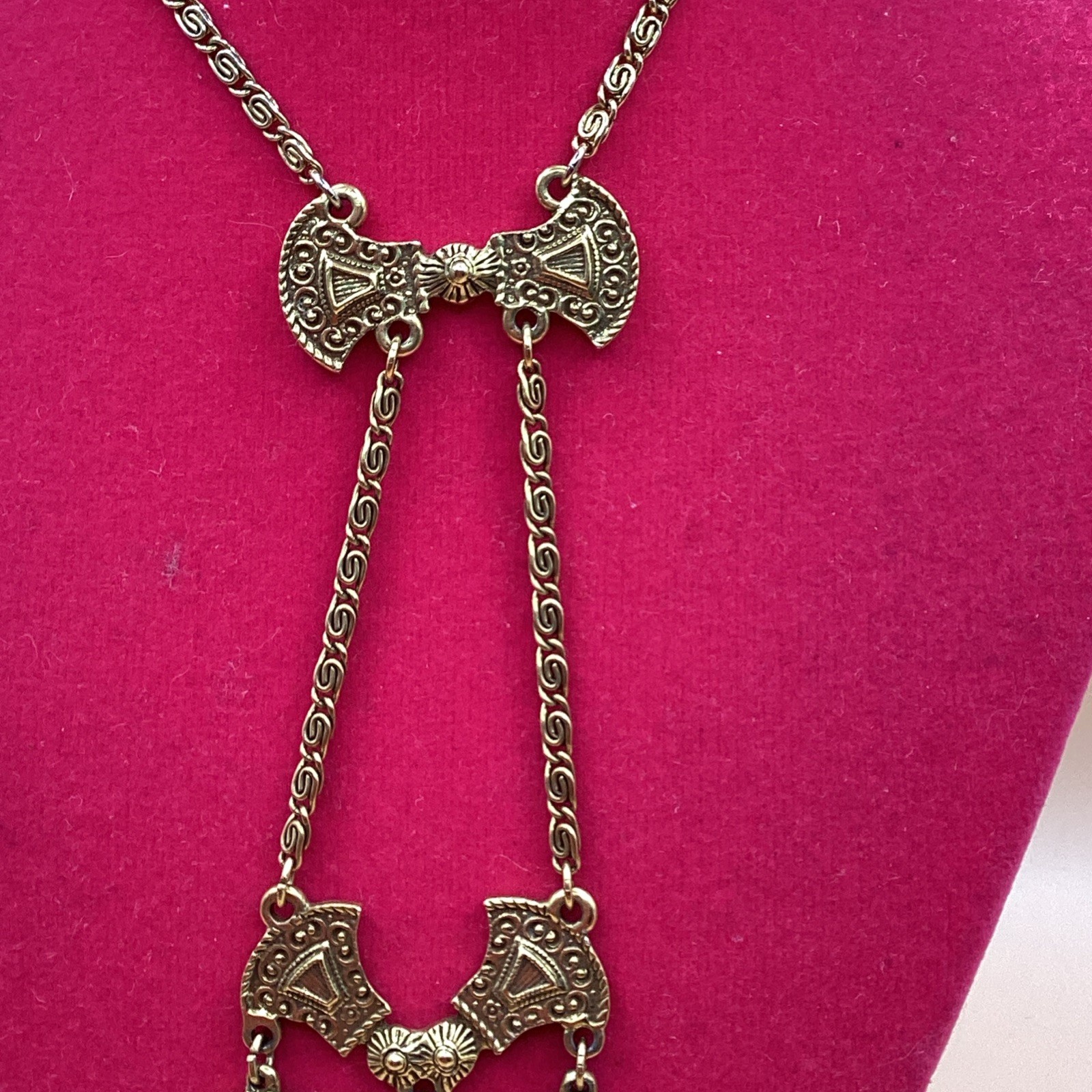 Victorian Revival Gold Tone Pendant Necklace W/ Black Oval Cameo Hand Painted