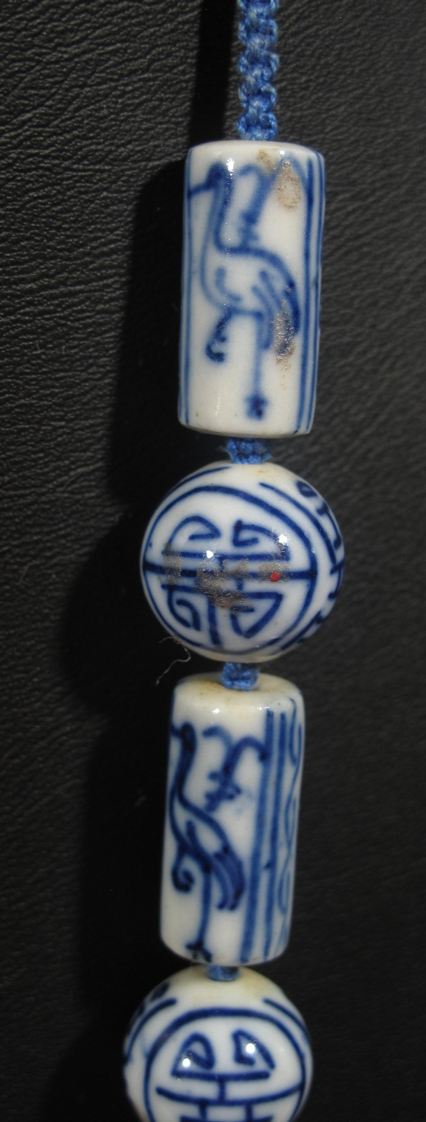 VTG Chinese Blue White Glass Porcelain Pendant Charm Bead Necklace 15″ 70g Asian