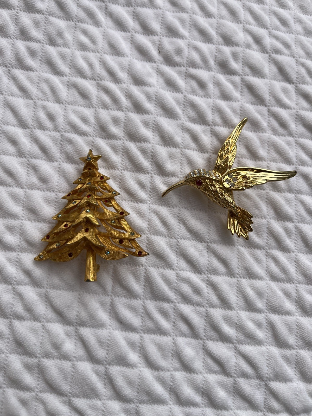 vintage hummingbird Christmas Tree Whimsical Brooch’s