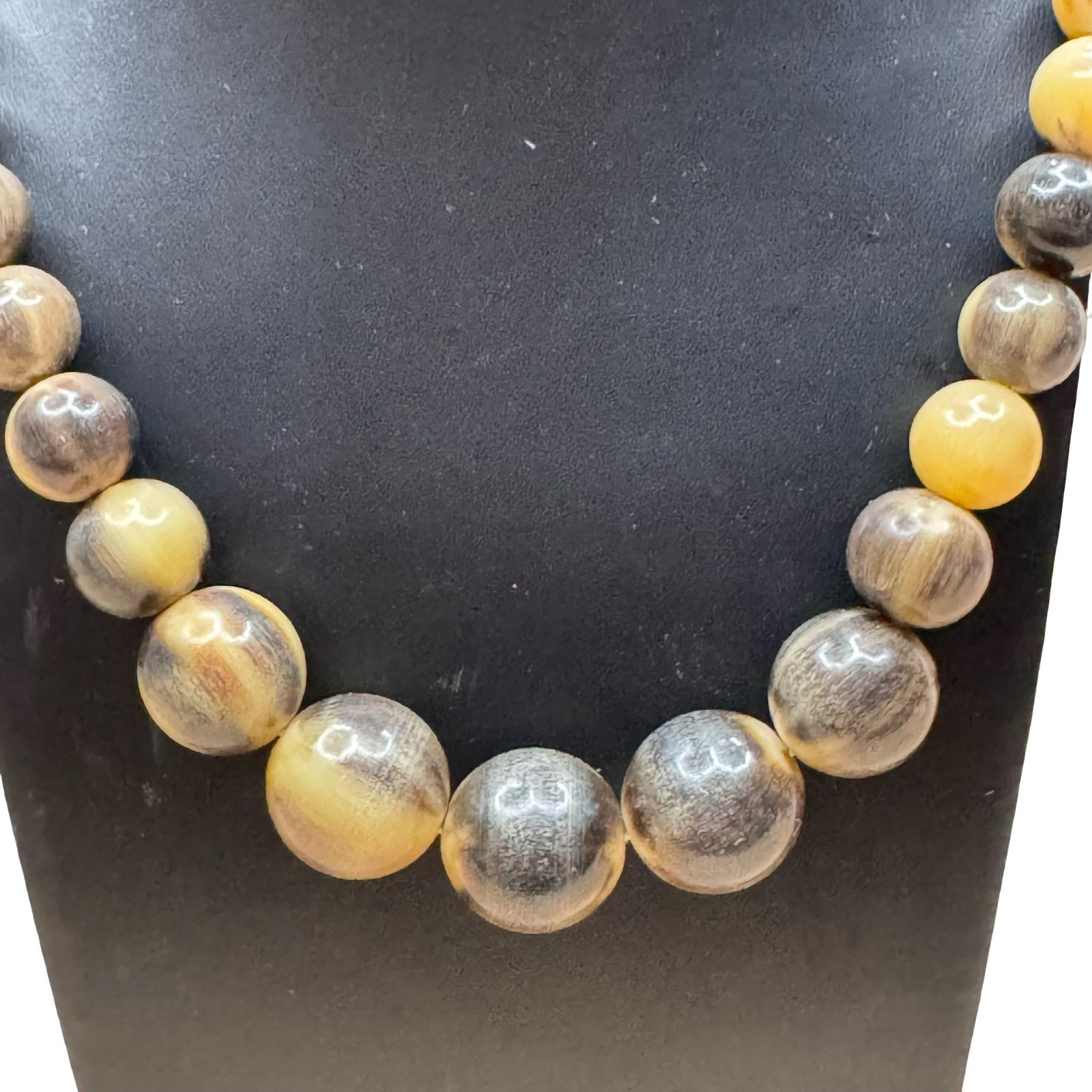 Vintage Statement Natural Horn Beaded Carved Beads Necklace Barrow Clasp Brown