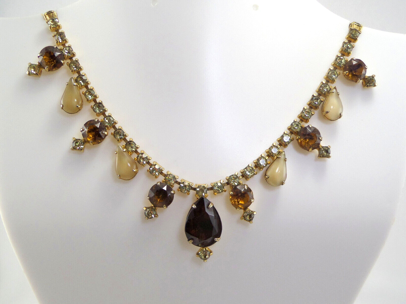 VTG Juliana Style Necklace Yellow & Brown Rhinestones Different Sizes & Shapes