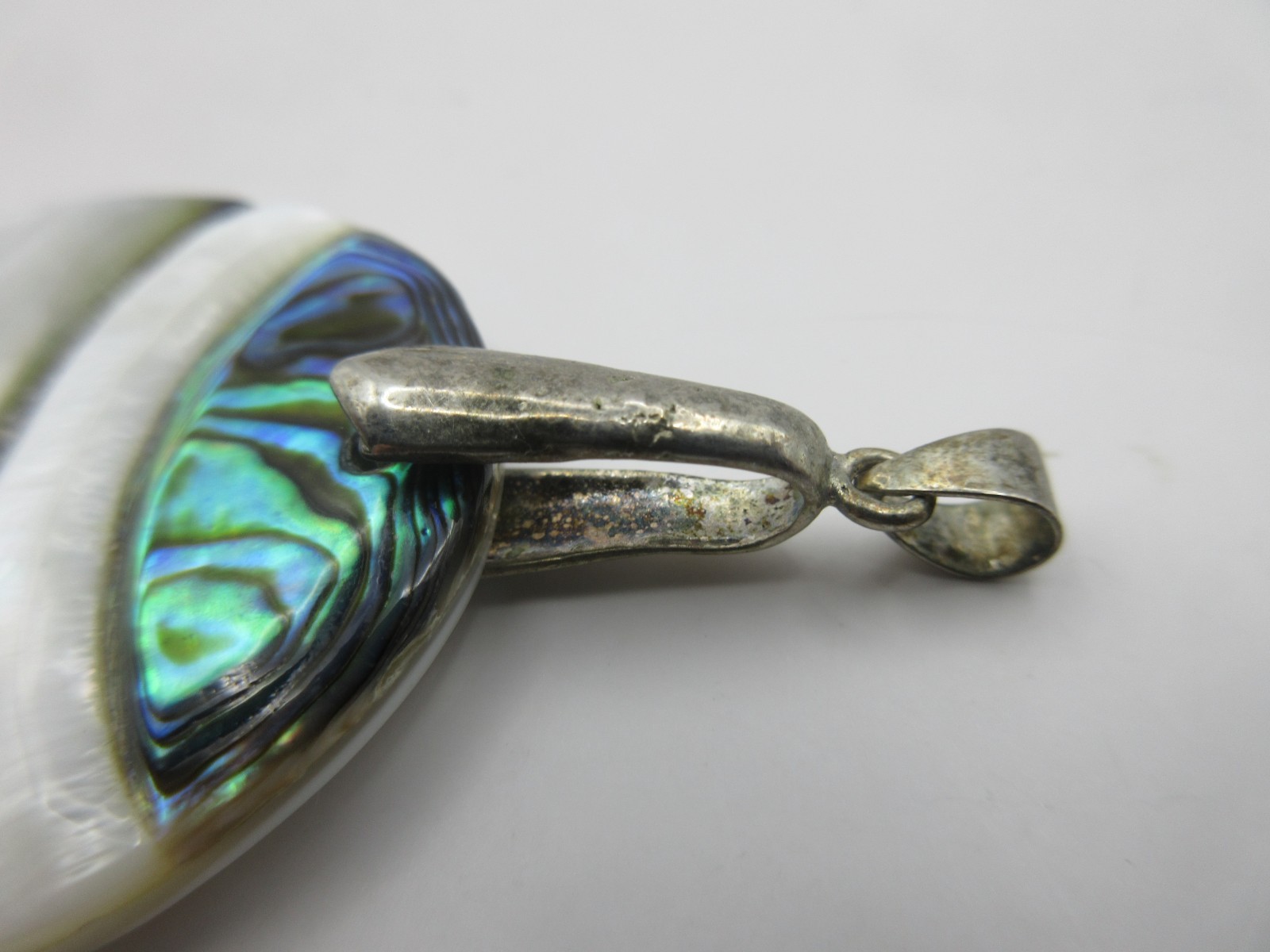 Lot of 2 Artisan Vintage Pendant Necklace MOP Mother of Pearl Abalone Sea Shell