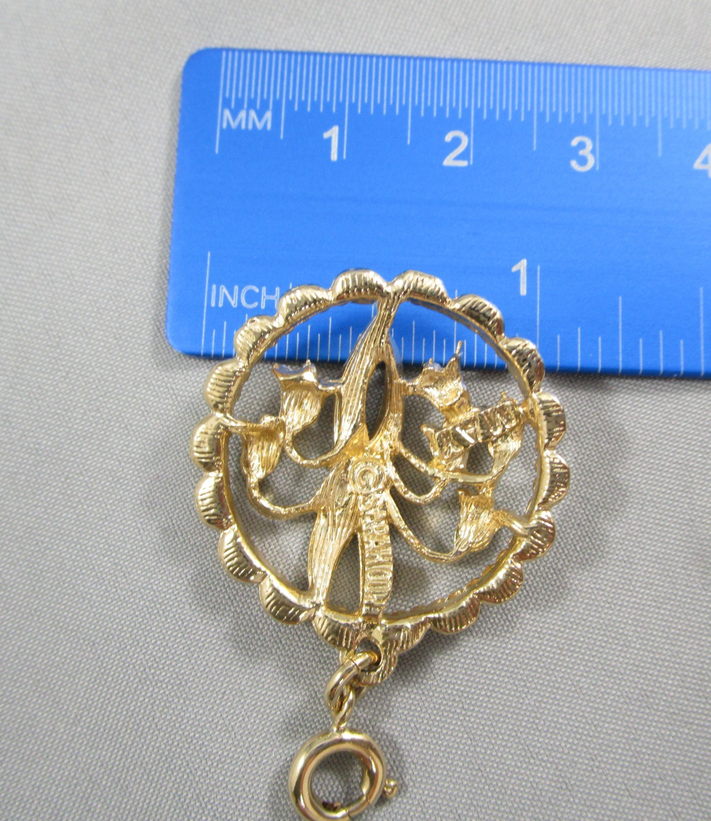 Vintage 1967 SARAH COVENTRY Flower of the Month MAY Dangling Bracelet Charm 986