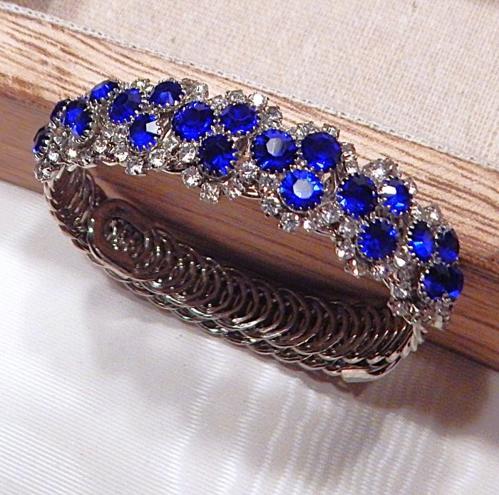 Retro Vintage Rhinestone Bypass Wrap Flex Coil Cuff Bracelet MONET NWOT S44
