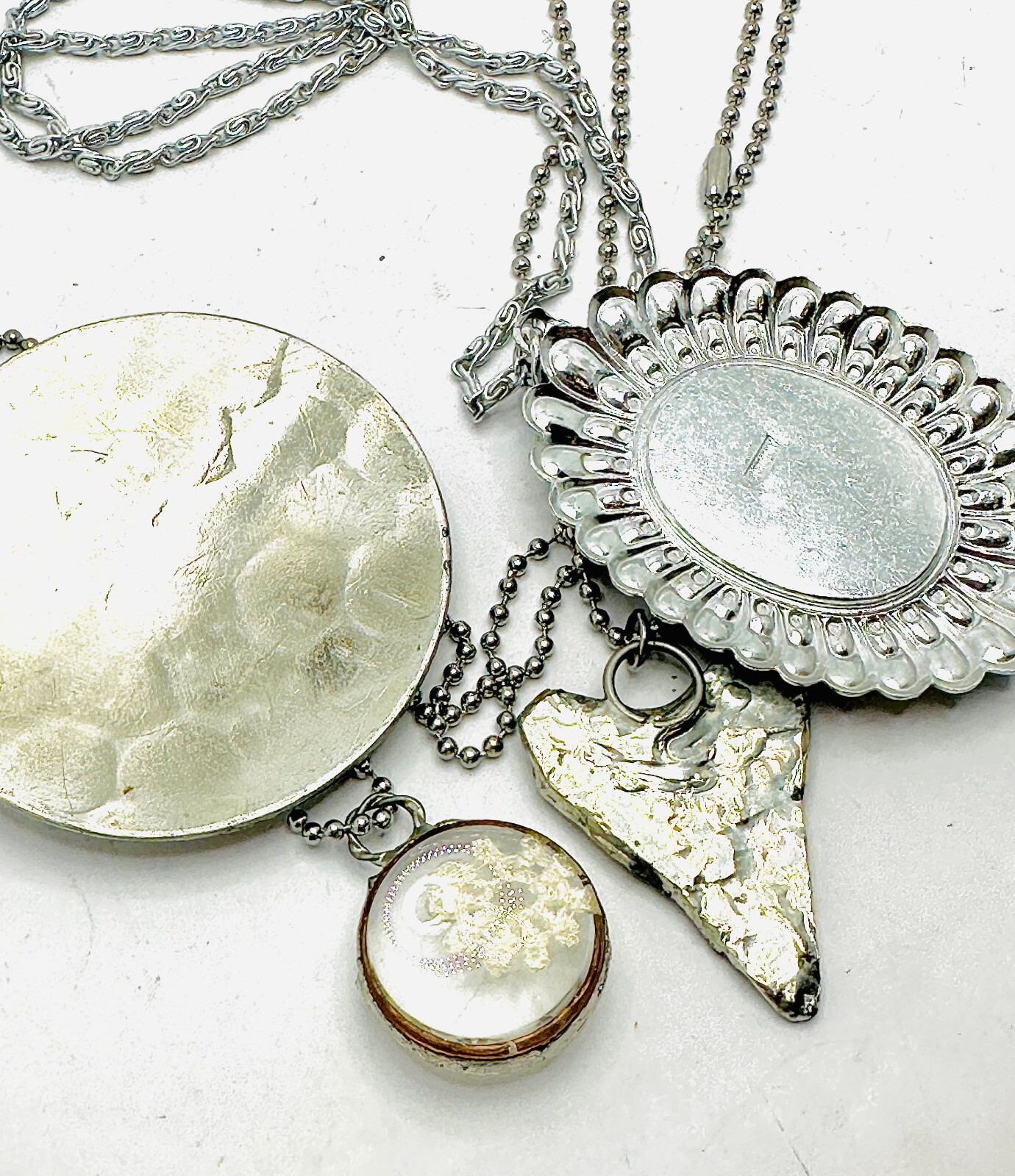 Lot 4 Aluminum Eloxal Vtg Necklaces – Germany, Artisan, Pool of Light Silver Tn