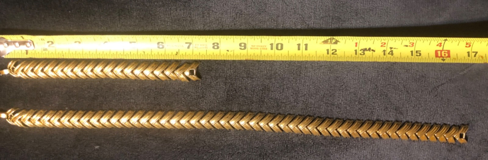Vtg Chevron Gold Tone Necklace & Bracelet Articulated Lightweight V Link Station