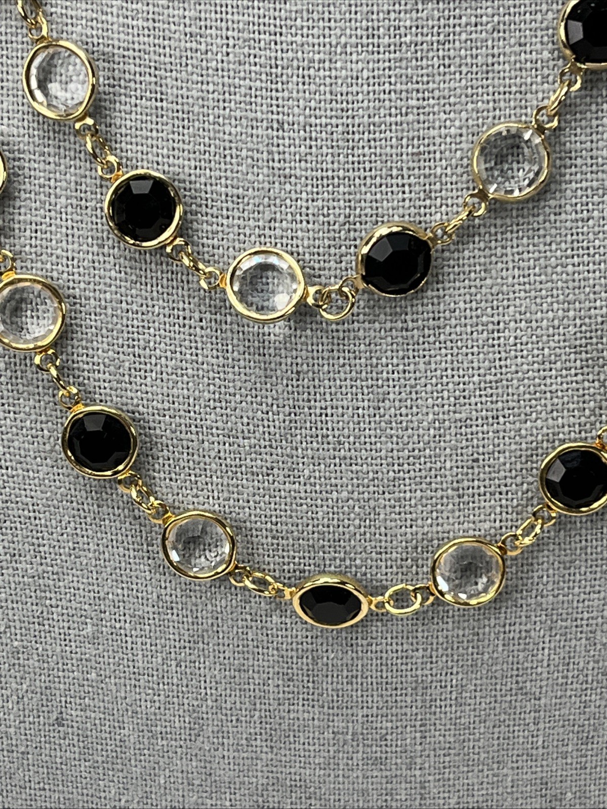 VTG Signed Austrian Crystal USA Open Bezel Black & Clear Crystal Necklace 35″