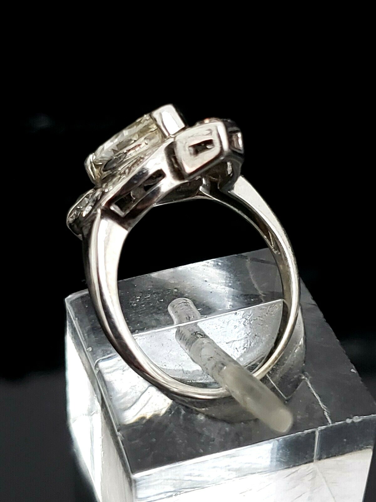 Antique 14 Karat White Gold 1.00 CTW Marquise Diamond Engagement Ring. #VR67
