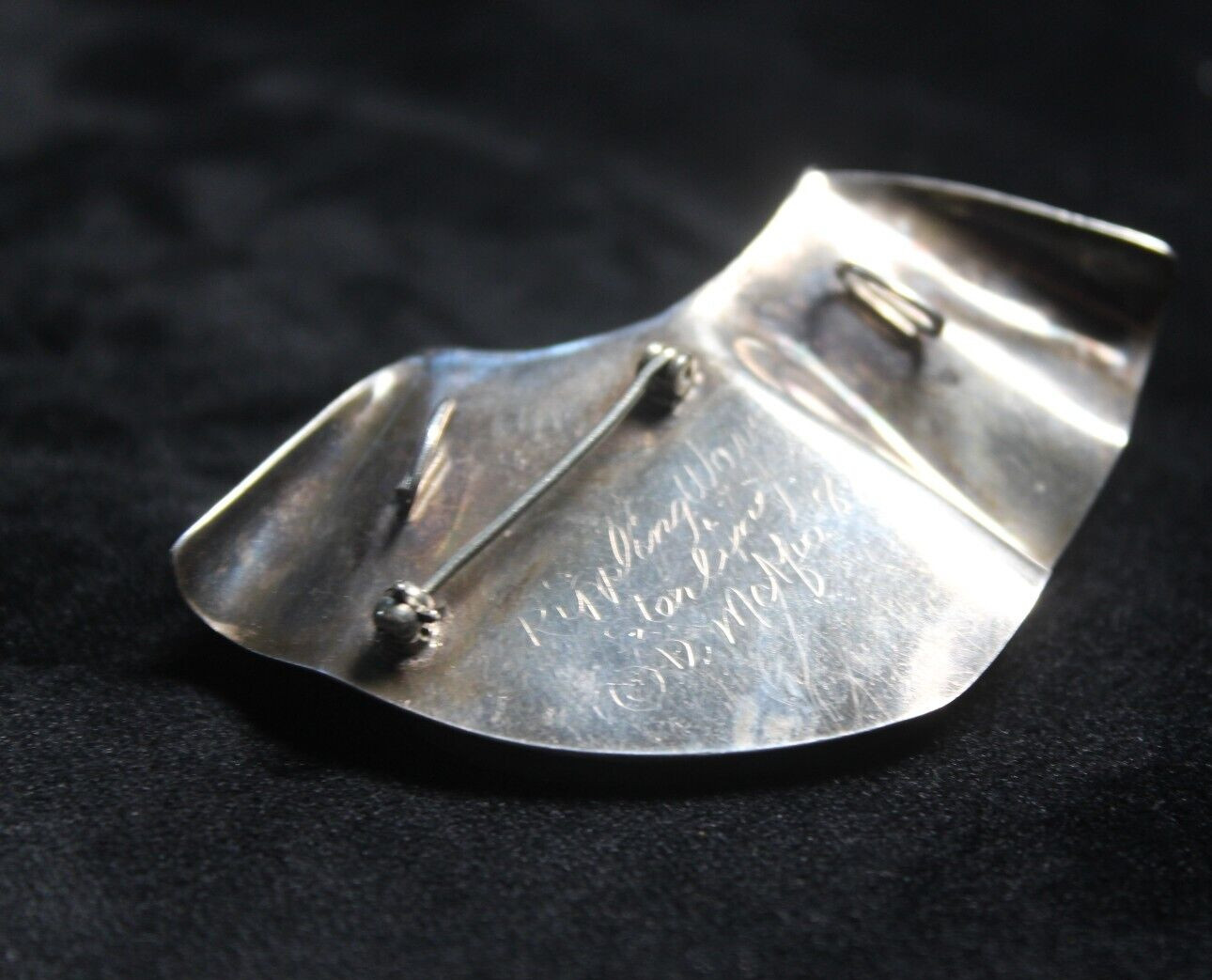 Donna McAfee 1987 Rippling Wave Sterling Silver Enamel Modernist Brooch Pendant