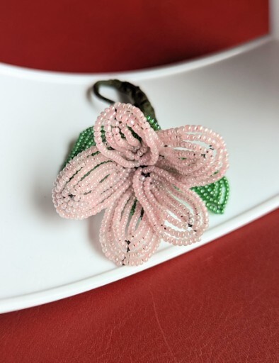 Vintage Handmade PINK Petal Seed Bead Flower Brooch 3¾” Pin GREEN Leaves Stem