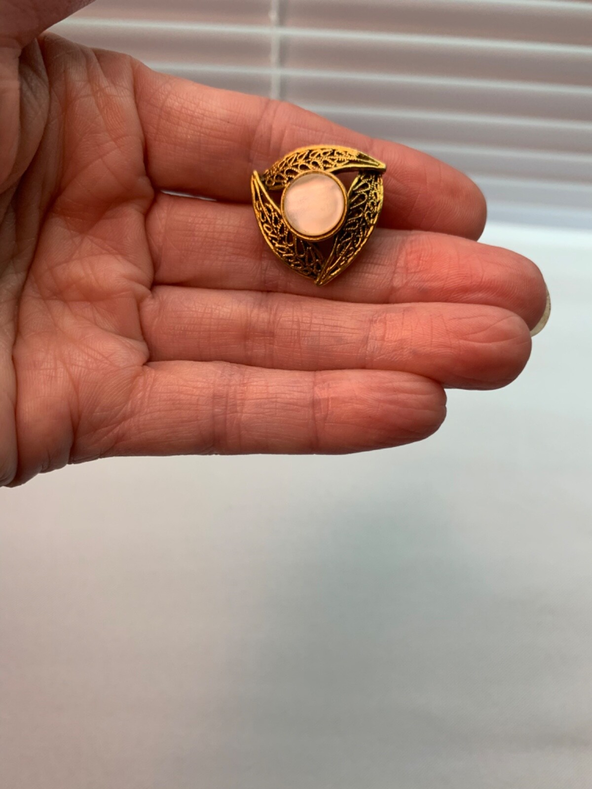 Vintage Signed Tacoa Brooch Gold Tone Filigree Mother of Pearl Center Pin