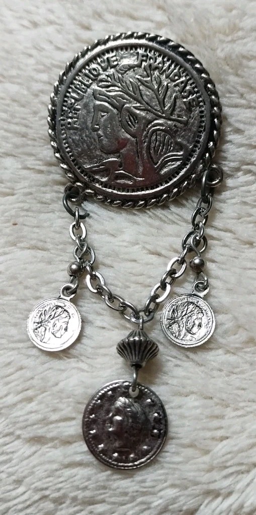 Vintage Simulated French Coins Dangle Brooch 3″