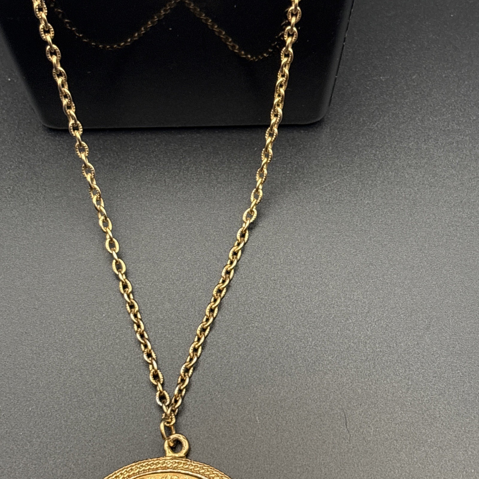 Vintage 1971 Eisonhower Coin Necklace