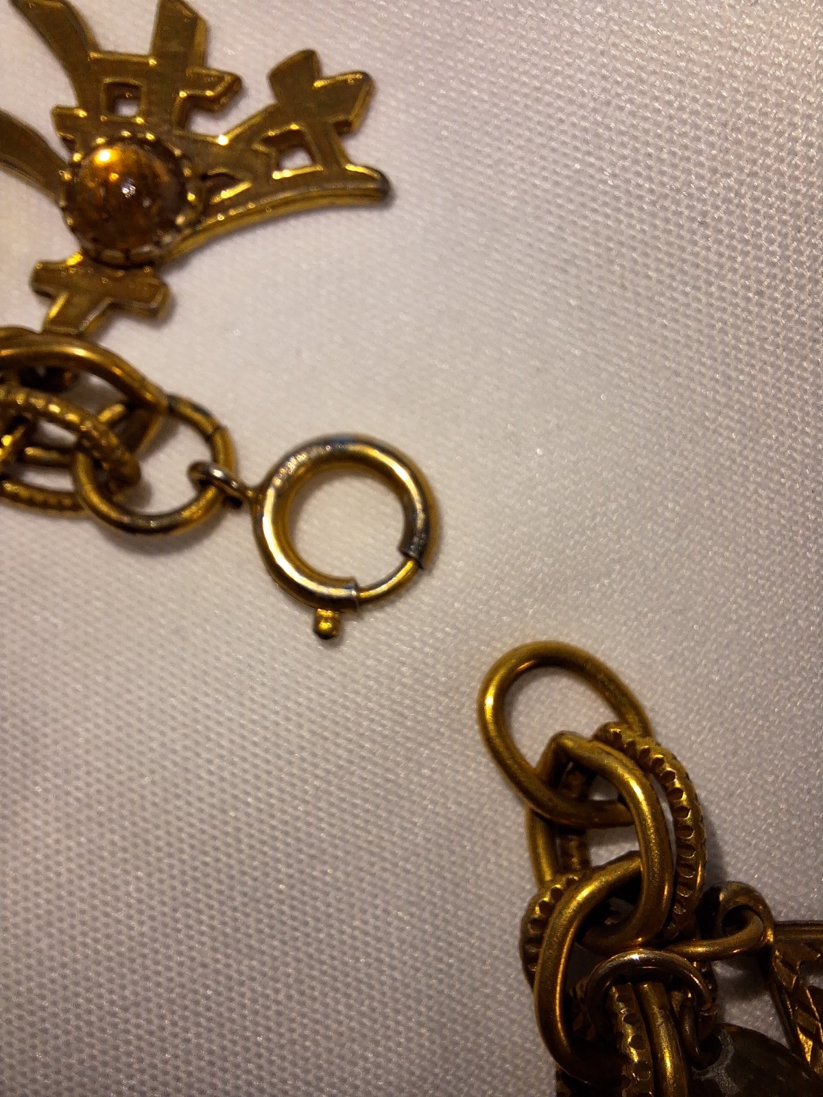 VTG Gold Tone Asian Themed Heavy Charm Bracelet 7.5″