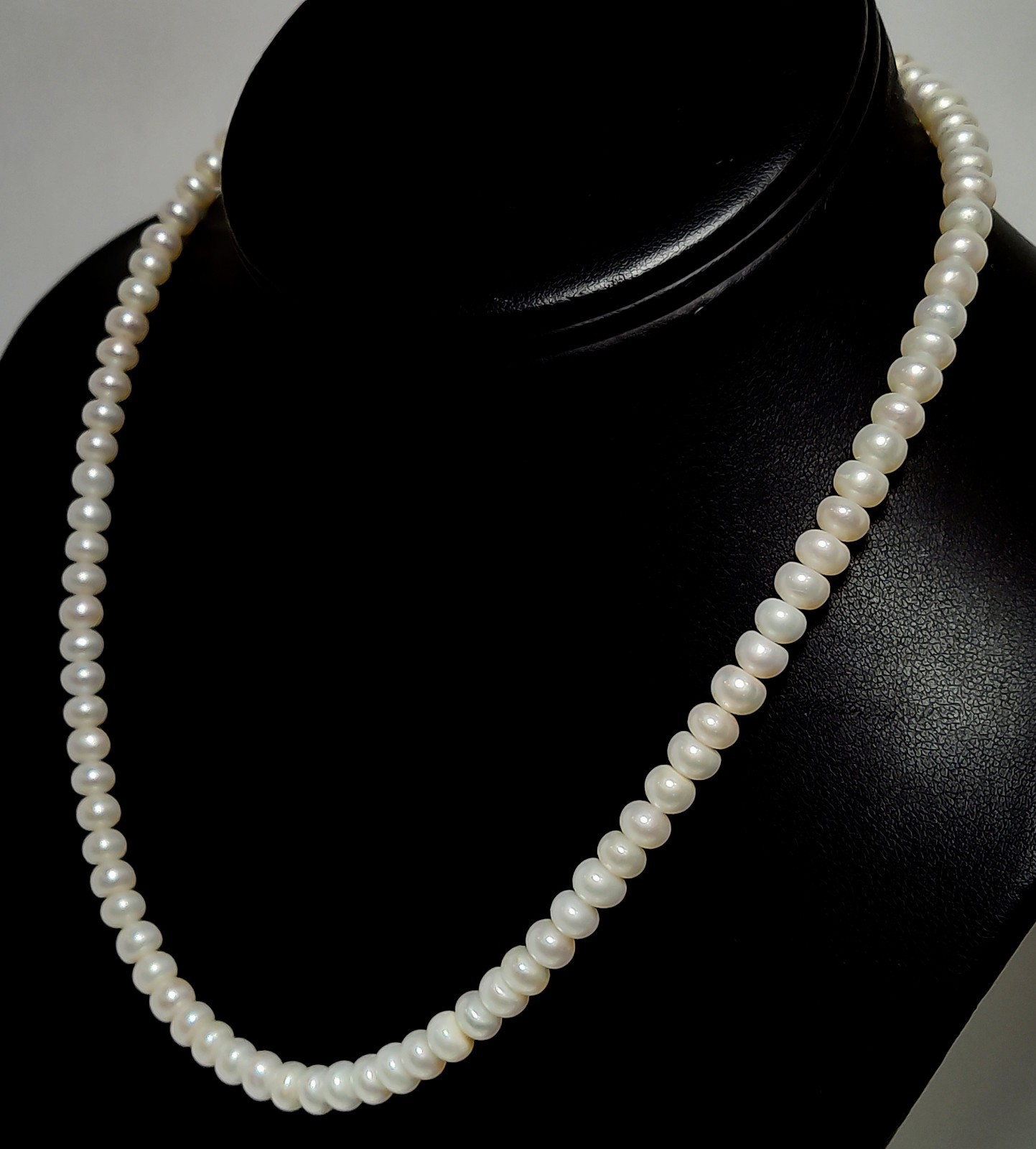 Beautiful Lustrous GENUINE NATURAL FRESHWATER PEARL 925 Sterling Silver Necklace
