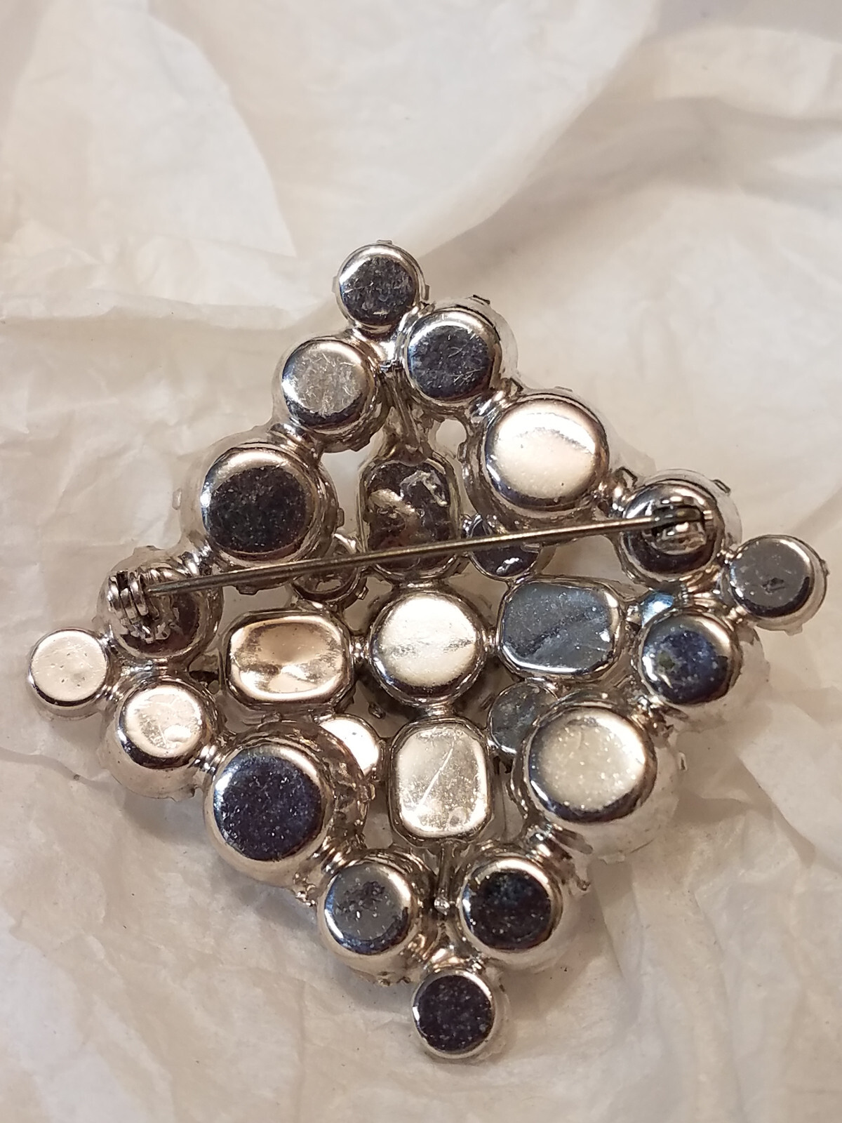 1950’s Clear Rhinestone Cluster Square / Diamond Shaped Brooch About 1-1/2 in Sq