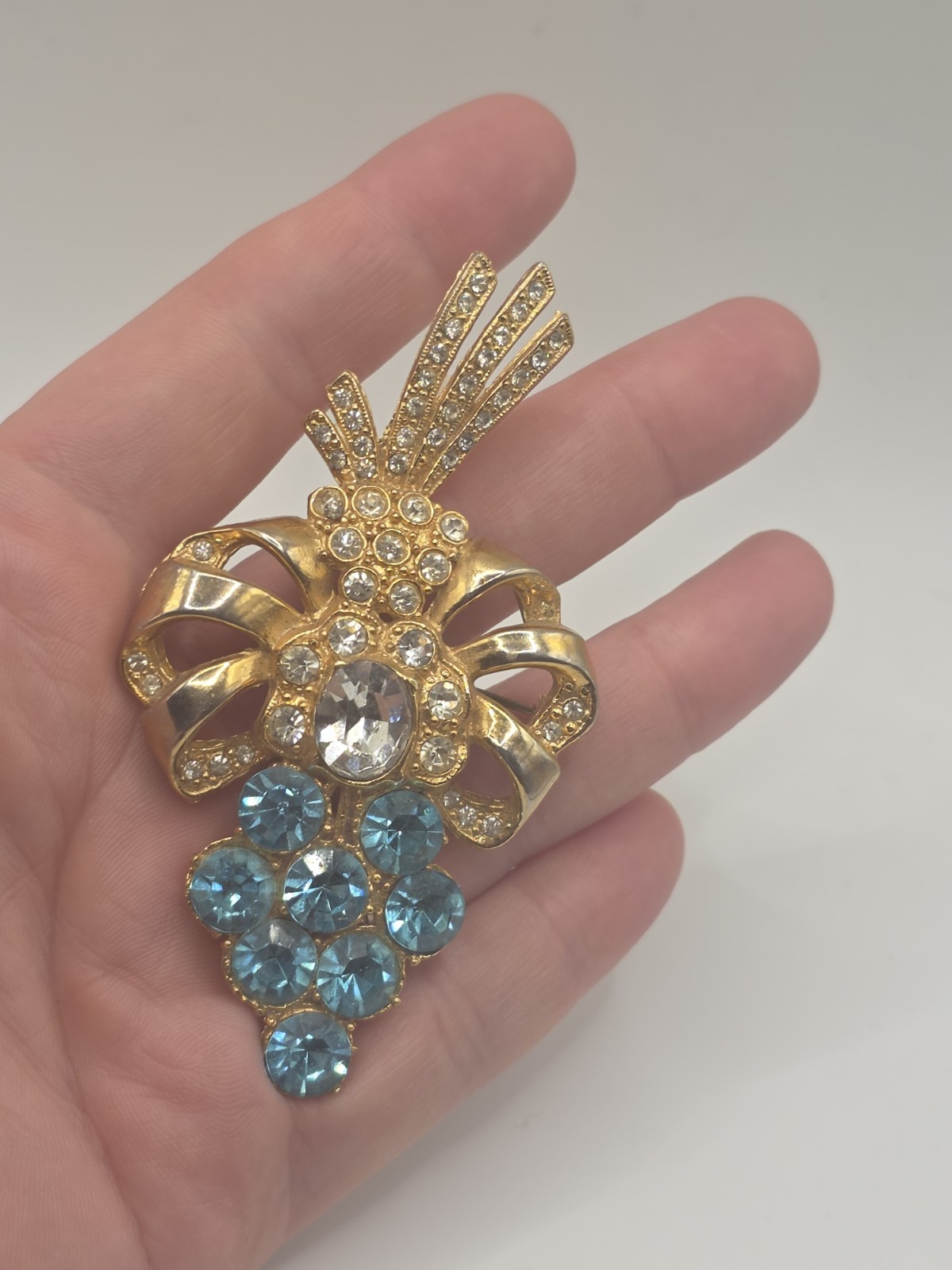Vintage Blue And Clear Crystal Grape Gold-Tone Pin Brooch – 4 Inches
