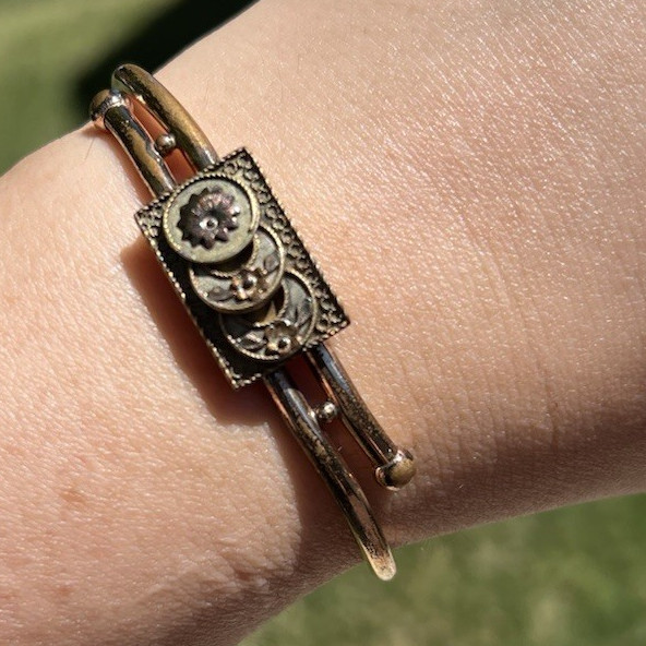 Antique Victorian bypass bracelet gold filled with solid 14k gold clasp