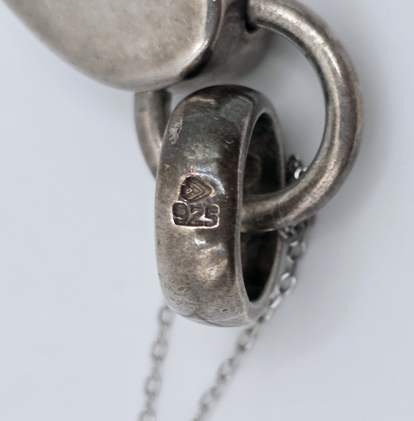 Silpada Sterling Silver Chunky Puffy Heart Interlocking Rings Pendant Necklace