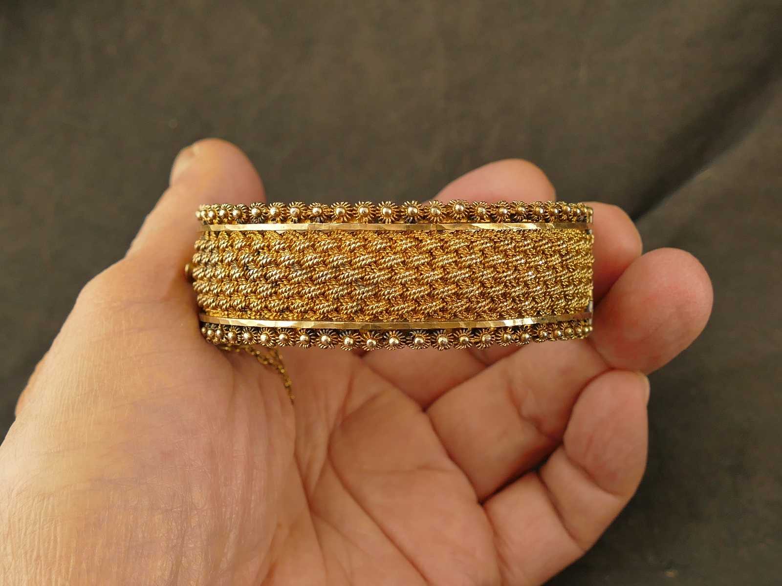 PORTUGUESE SILVER GILT CANNETILLE & BASKETWEAVE HINGED BANGLE BRACELET 1950’S