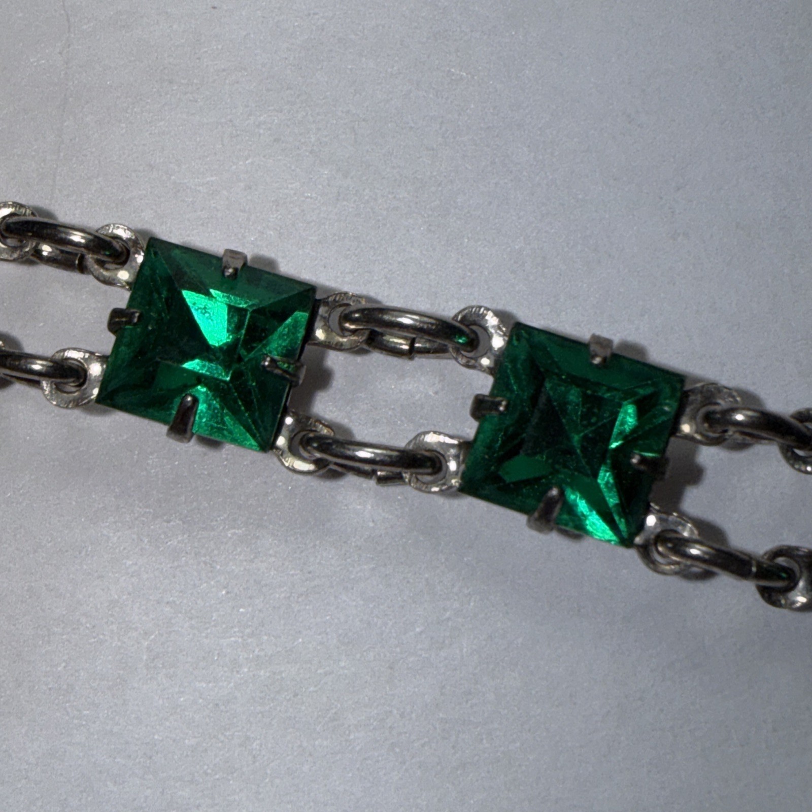 Bracelet Art Deco Paste Gwen Emerald Glass Sterling Silver Square Stone Antique