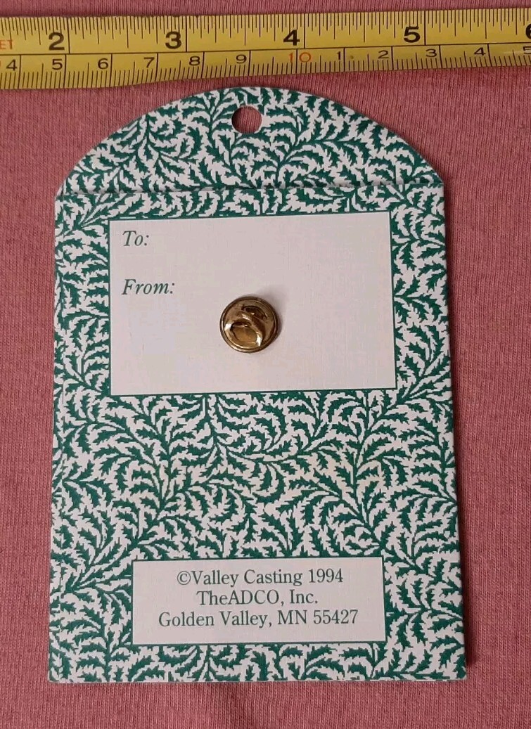 Vtg 1994 Valley Casting Gold Tone Smiling Moon Lapel Pin The Beauty of Nature
