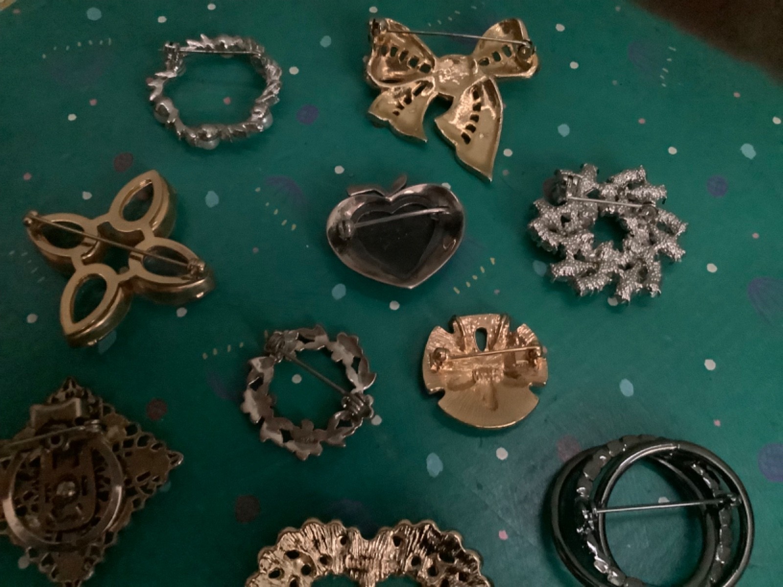 Lot 10 Assorted Pins Monet Avon