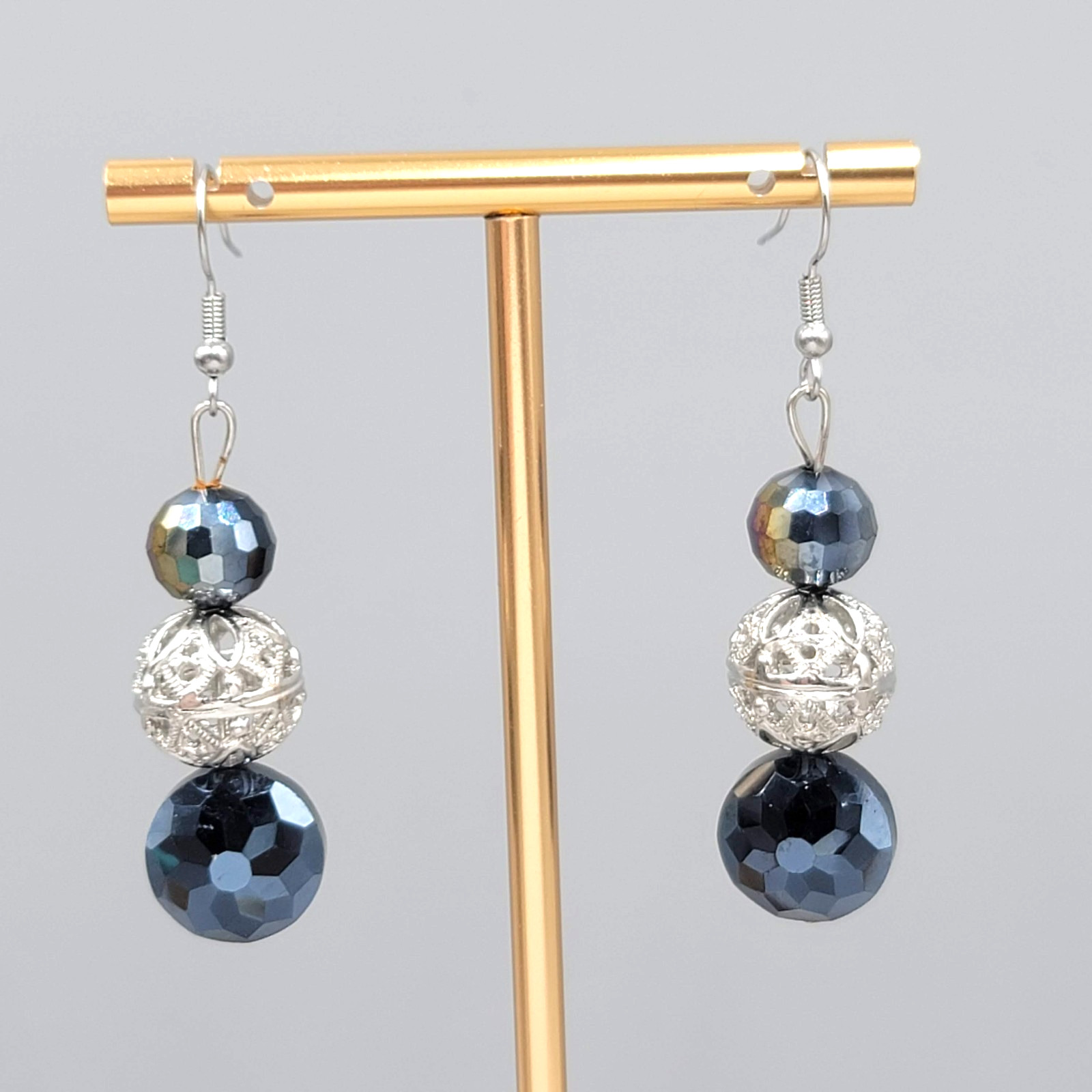 Vintage Beaded Pierced Earrings Filigree Silver tone Dangle 1.5″