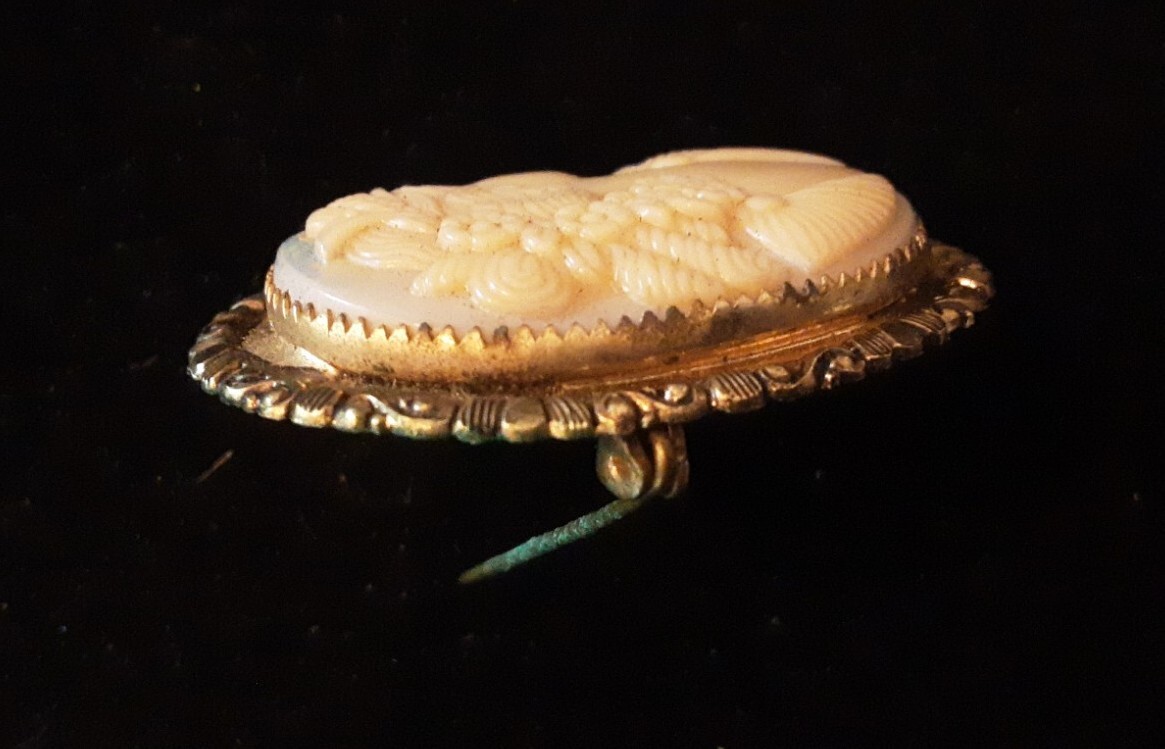 Gold Tone Blue Cream Female With Flowers In Her Hair Cameo Brooch Pin