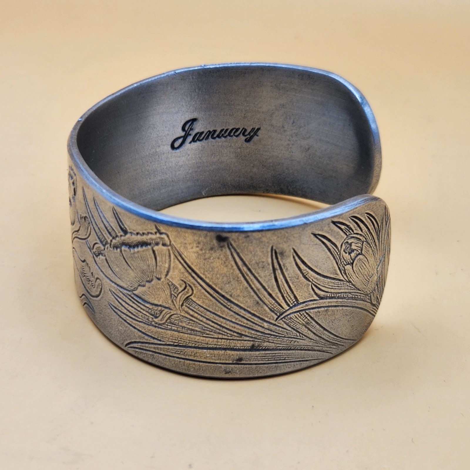 Salisbury Pewter January Carnation Flower Cuff Bracelet GUC