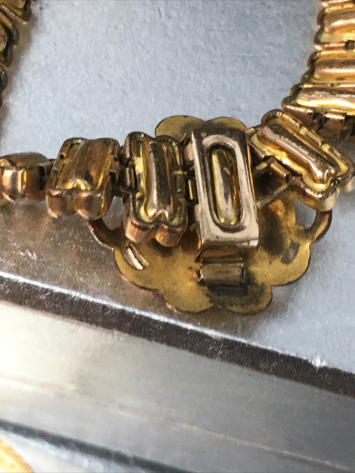 Unique Vtg Expansion Locket Sweetheart Bracelet Watch Style Face