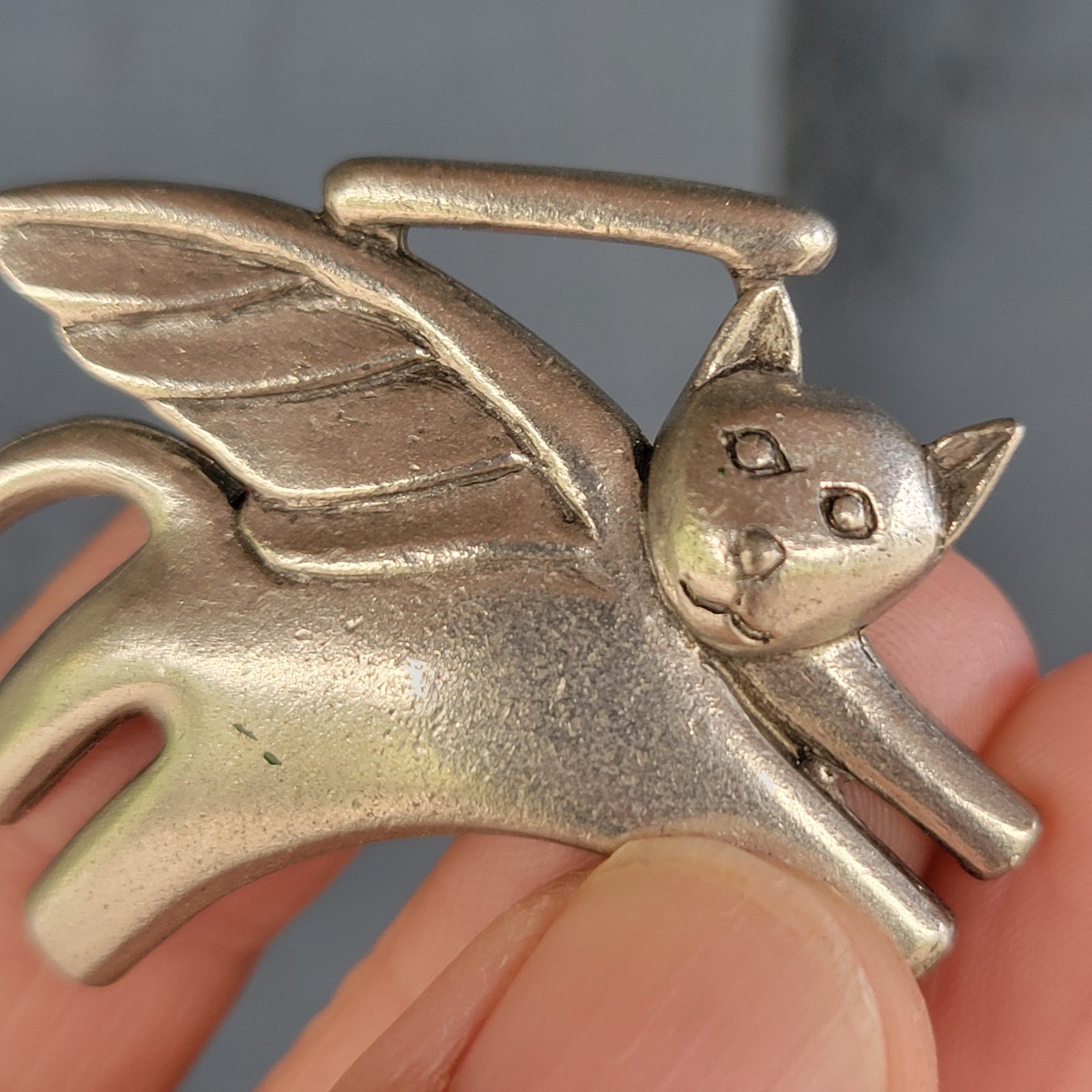 Vtg J. Clift Pewter Cat Pendant – Angel Cat Memorial Modernist Style 1.5″
