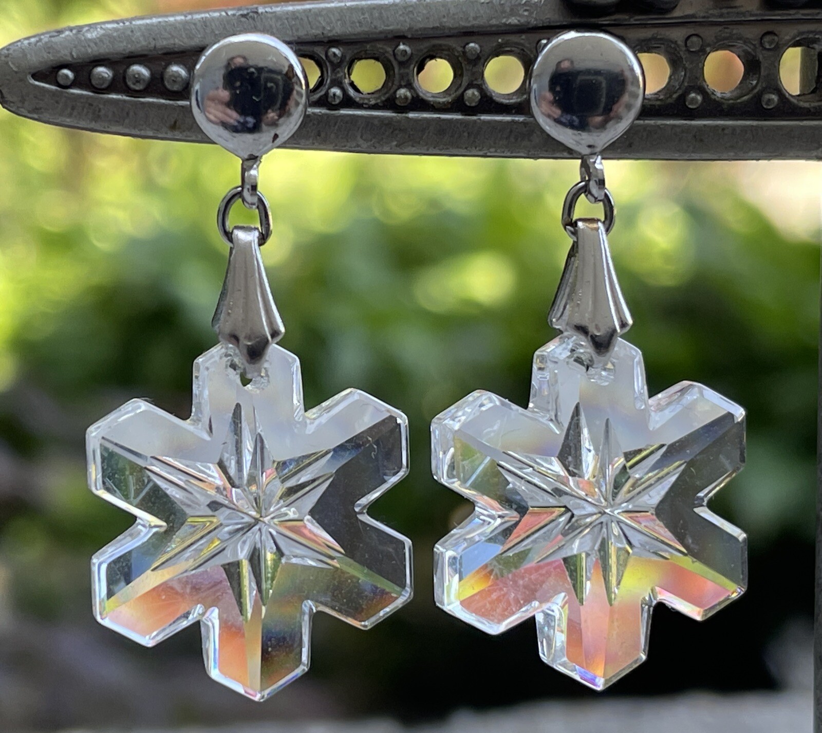 Vintage Earrings Crystal Cut Glass Snowflakes Pierced Post Dangle Drop Jewelry