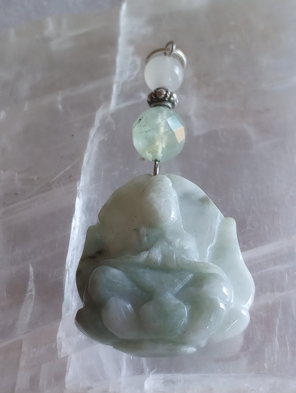 ESTATE HAND CUT JADE QUAN YIN ON A LOTUS W/ HEALING WATER PENDANT JEM STONES
